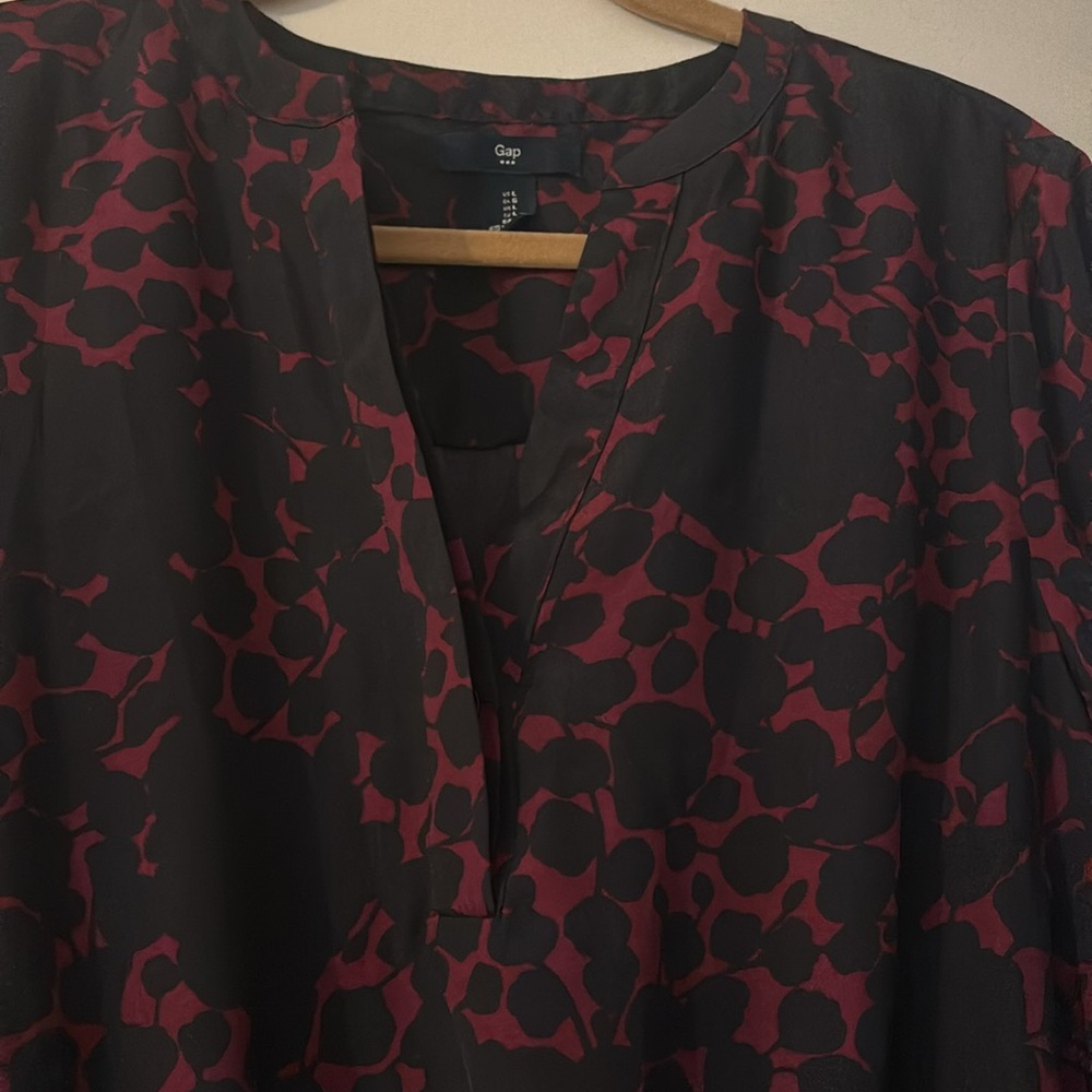 NWOT Gap Black and Burgundy Red Dress - Picture 4 of 5